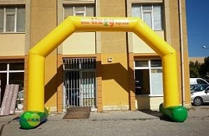 Ayaklı Şişme Yol Takı