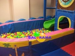 ملعب لعب ناعم، حوض كرات على شكل قارب، 5×3×2.5 متر