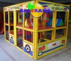 حوض كرات ناعم مع سيارة إطفاء 3x2x2 متر
