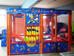 حوض كرات مع زحليقة 3×2×2 متر