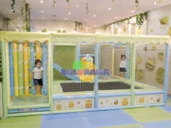 حوض كرات ناعم للعب 4.4 × 4 × 2.2 ارتفاع جبل