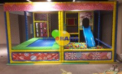 حوض كرات ناعم للعب 4.4 × 4 × 2.2 ارتفاع جبل