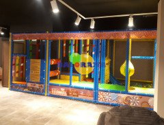 ملعب داخلي 6x3x2.5h جبل