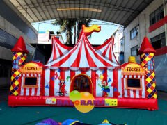 Renkli Karnaval Şişme Oyun Alanı 7x5x3.1h Mt