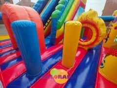 ملعب قابل للنفخ على شكل مهرج ملون 6x5x5.2 ارتفاع جبل