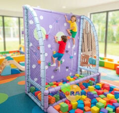 Softplay Sünger Havuzlu Tırmanma Duvarı 2x0.75x2.1h Mt