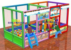 حوض كرات مع ترامبولين 4x2x2 متر